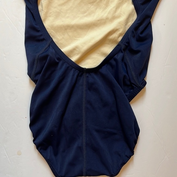 Nike Polyester Lycra spandex blend One Piece swimsuit Size 6 NWT U Back - Picture 9 of 14